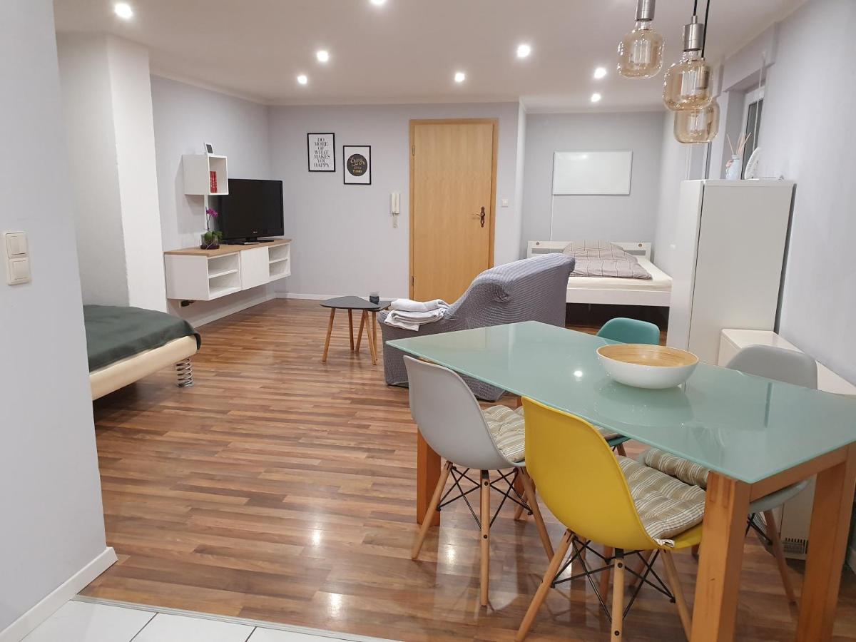 Ferienwohnung Haiber - Remseck Remseck am Neckar Esterno foto