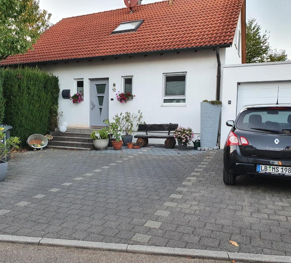 Ferienwohnung Haiber - Remseck Remseck am Neckar Esterno foto